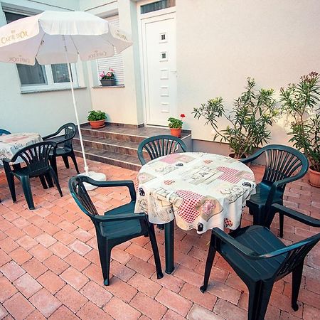 Mona Apartman Sárvár Extérieur photo