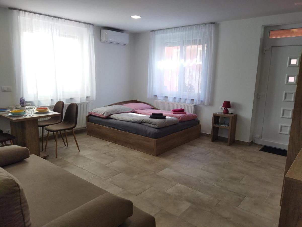 Mona Apartman Sárvár Extérieur photo